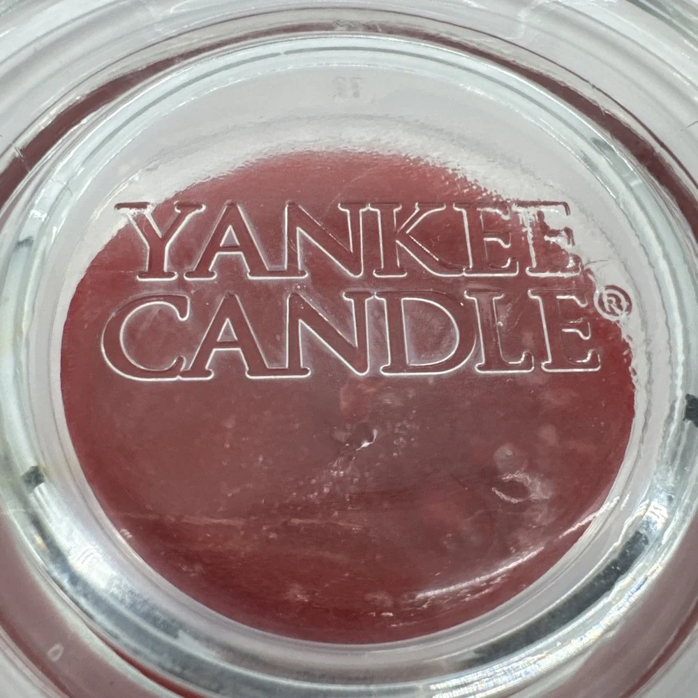 New Yankee Candle Have a Merry‎ Christmas 10oz Limited Edition Vintage Berries